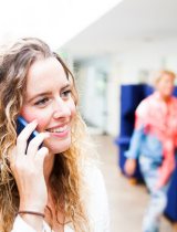 Telefonerende vrouw