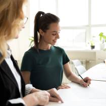 Medewerkers aan de slag