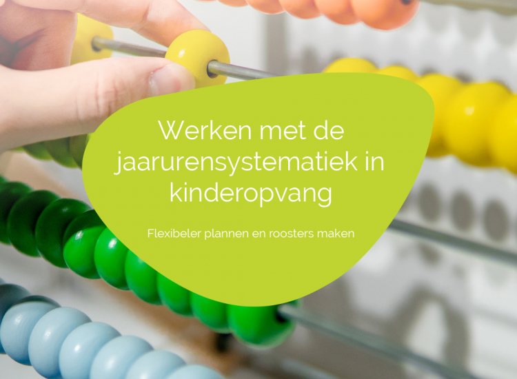 Cover brochure jaarurensystematiek kinderopvang